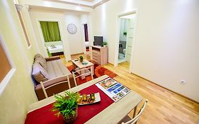 Apartment Sweet House Politika